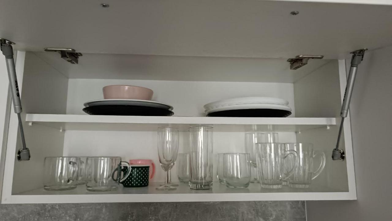 Apartment Z Ogrodkiem Na Warszawskiej Woli Warschau Buitenkant foto