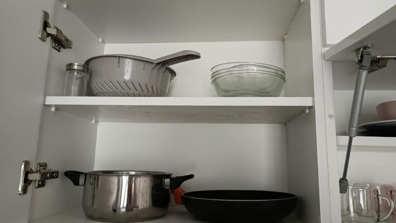 Apartment Z Ogrodkiem Na Warszawskiej Woli Warschau Buitenkant foto